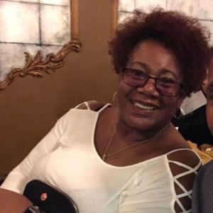 Meet your Posher, Monique